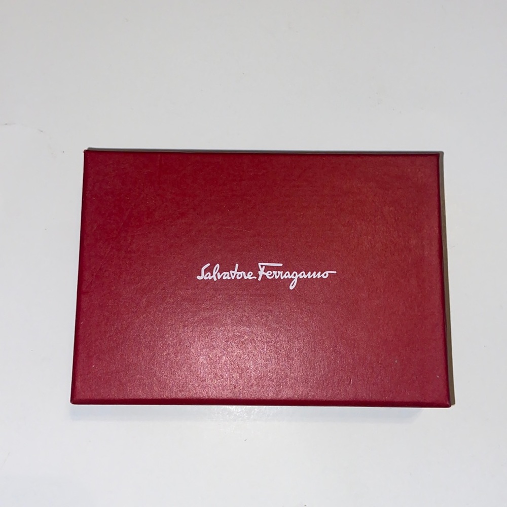 Salvatore Ferragamo Men’s Wallet Red Snakeskin Italian Leather Lightly used item